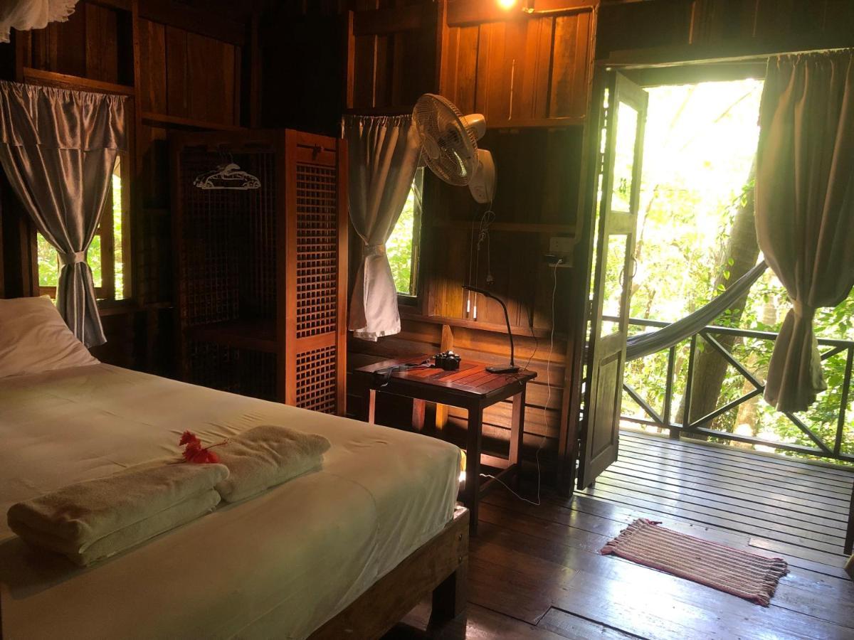 Bambu Huts Hotel Baan Tai Luaran gambar