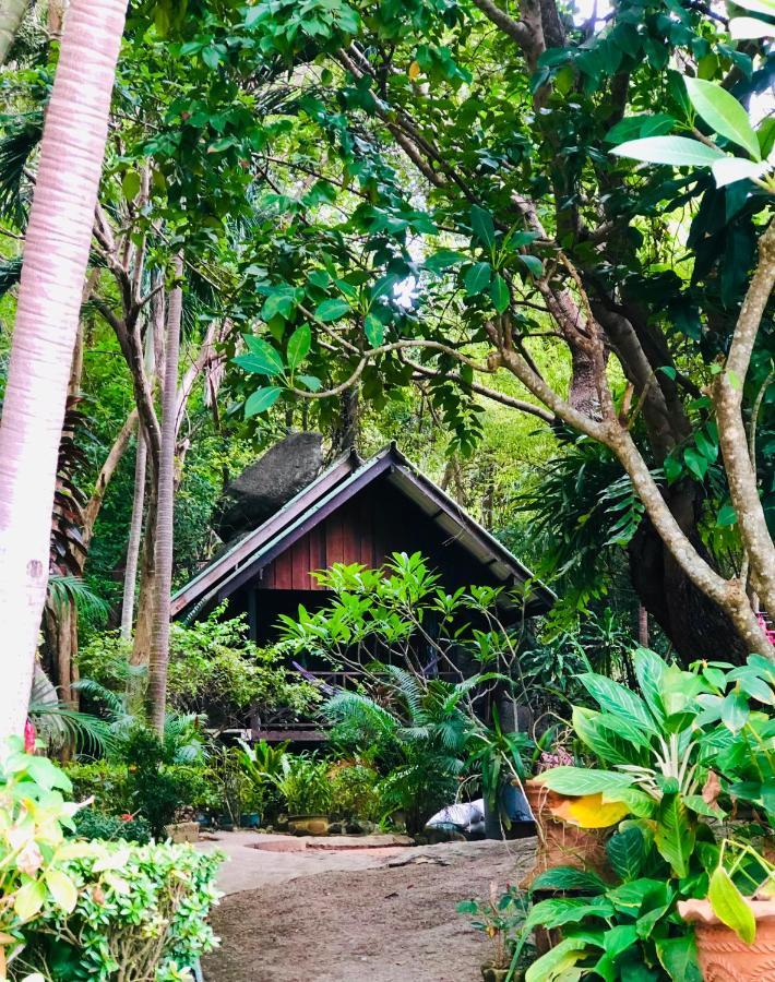 Bambu Huts Hotel Baan Tai Luaran gambar